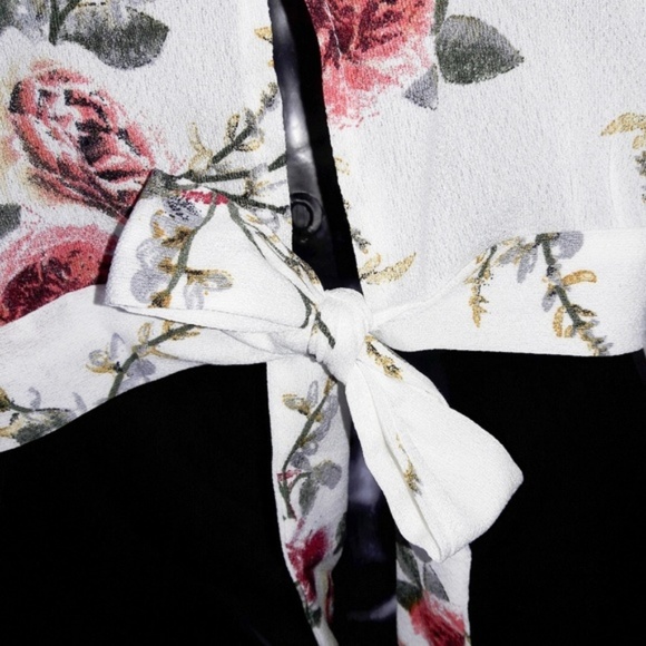 White & Pink Floral Tie Waist Sleeveless Crop Top - Picture 7 of 8